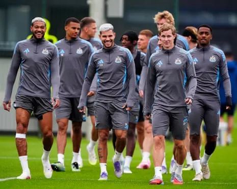 Eddie Howe Urges Magpies to Prove They're Contenders Against Barcelona